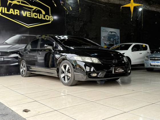 HONDA CIVIC 1.8 LXS 16V GASOLINA 4P AUTOMÁTICO